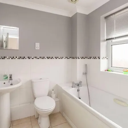 Stunning Seaviews - Beach House - Jacuzzi Bath Tub Littlestone-on-Sea Exterior photo