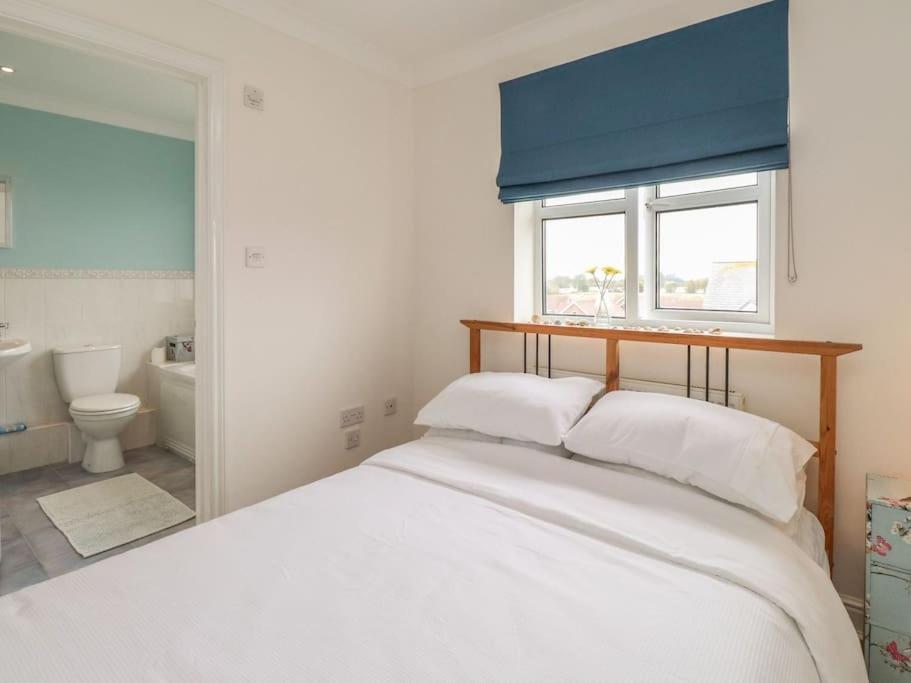 Holiday home Stunning Seaviews - House - Jacuzzi Bath Tub *