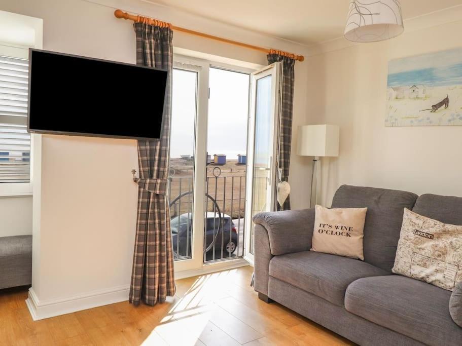Stunning Seaviews - House - Jacuzzi Bath Tub Holiday home